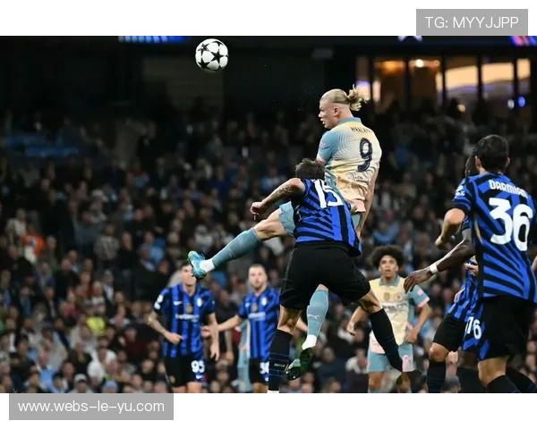 桑德兰门神多次扑救哈兰德单刀，曼城狂攻未果